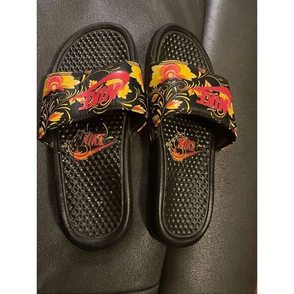 Nike Women WMNS BENASSI FLORAL SLIDES slip on Slippers shoes sz 6 - Picture 2 of 6